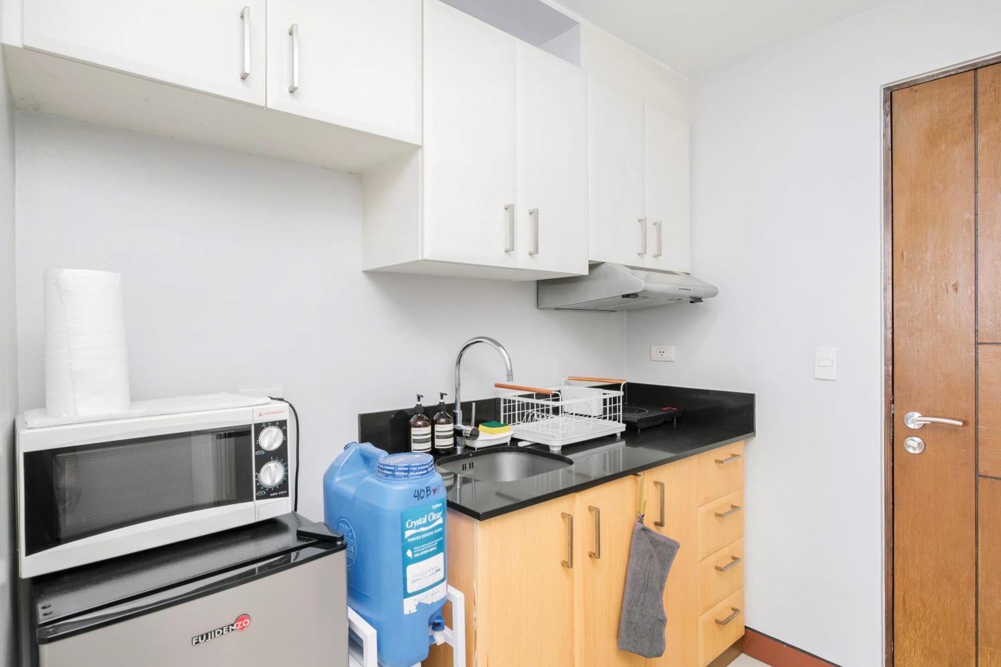 Manhattan Heights Modern Studio Cubao Bagian luar foto