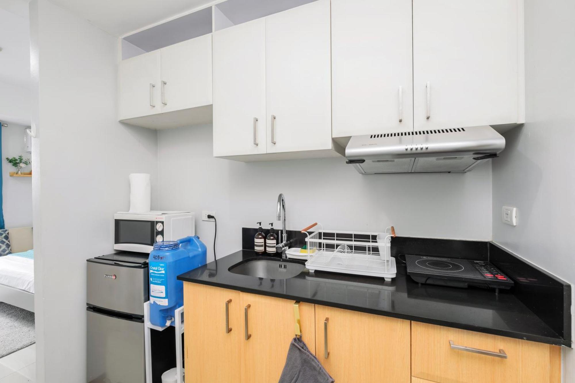Manhattan Heights Modern Studio Cubao Bagian luar foto